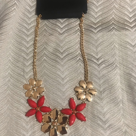 NWT 3/$15 NY&Co Necklace Gold with orange - Picture 2 of 2